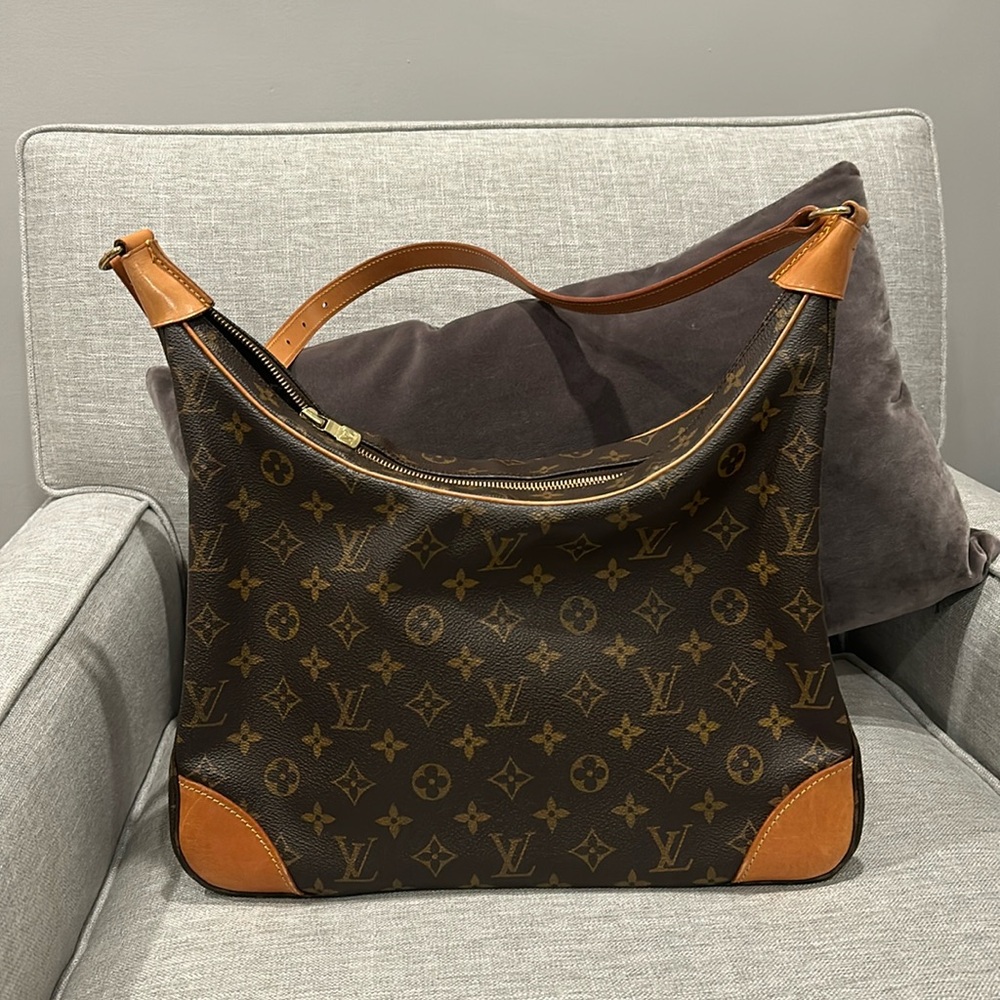 Louis Vuitton Boulogne 35 Monogram Canvas Shoulder Bag Brown